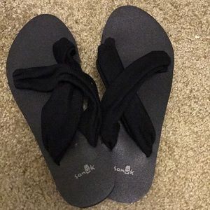 Sanuk sandals